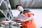 能背下全國郵編的<em>快遞</em>小哥李慶恒被評為高級人才，拿百萬補貼福利