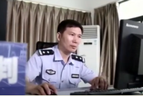 <em>致敬</em><em>我們</em>身邊的“超級英雄”，全國優秀人民<em>警察</em>朱勇