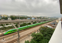 <em>京滬</em><em>鐵路</em><em>的</em>電氣化工程 提高<em>鐵路</em>運輸能力