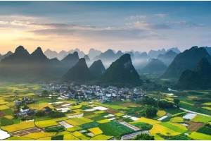 <em>我國(guó)</em><em>特殊</em><em>地貌</em><em>類型</em>—喀斯特<em>地貌</em>