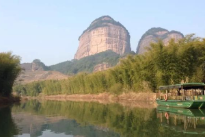 <em>我國(guó)</em><em>特殊</em><em>地貌</em><em>類型</em>—丹霞<em>地貌</em>（流水切割）