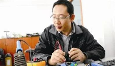 “泰州最美職工”王軍：精工<em>匠心</em>追求<em>極致</em>的“電氣專(zhuān)家”