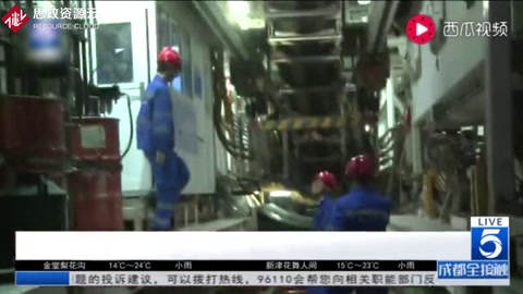 盾構(gòu)機(jī)維保員 地下20米工作 每天12小時無陽光無手機(jī)！