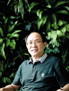 <em>浙江</em>森禾種業(yè)<em>股份有限公司</em><em>董事長</em>鄭勇平 三次被評為“中國花卉業(yè)十大新聞人物”