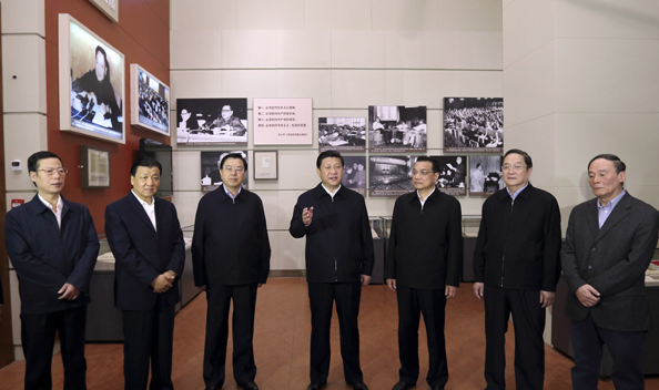 習近平和其他中央領導參觀大型展覽《復興之路》并發表重要講話