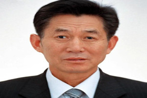 <em>李</em><em>官</em><em>奇</em>：研發的“植物蛋白質合成絲及其制造方法”獲得國家發明專利