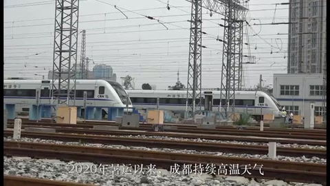 高溫下<em>動(dòng)</em><em>車組</em>“<em>清</em><em>肺</em><em>師</em>”